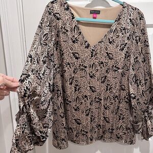Vince Camuto tan black Floral V-Neck Blouse